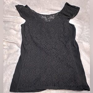 Express lace top, V neck back, cotton on sides thru the back
